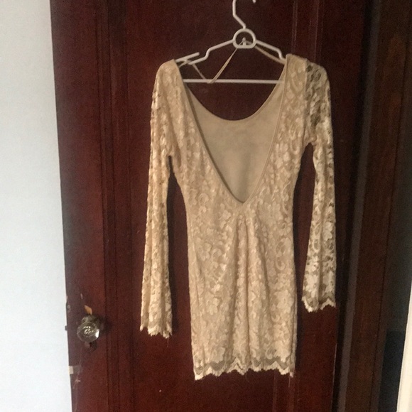 Arden B Lace Backless Dress - Cream - Picture 4 of 4